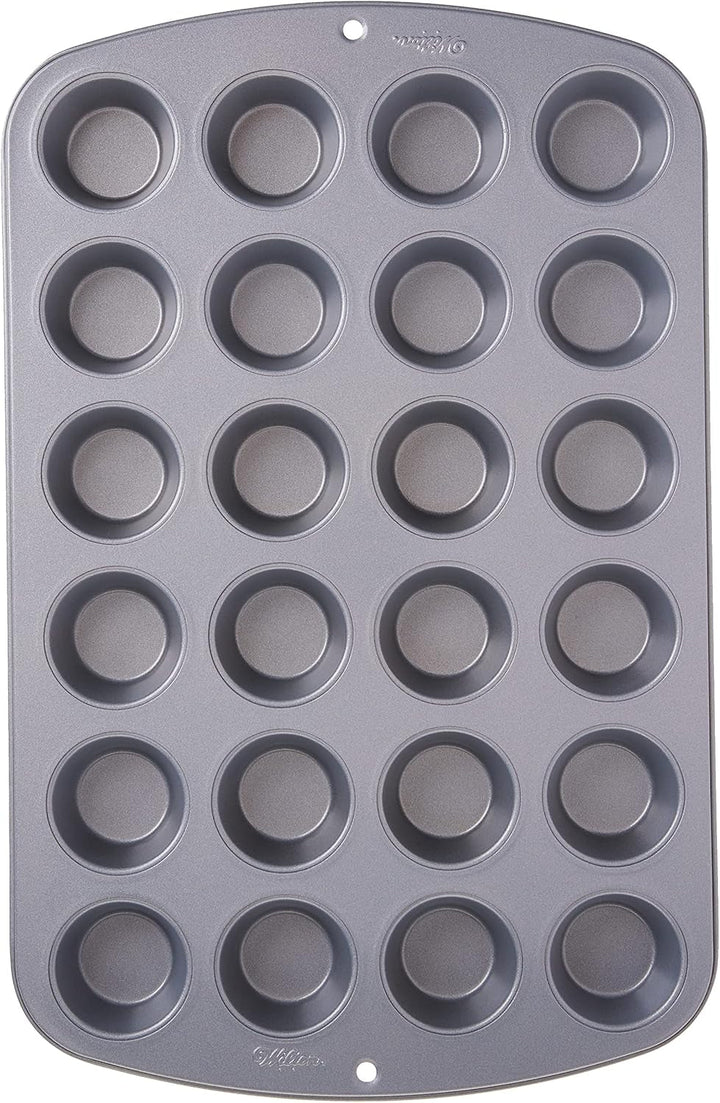 Wilton 24 Er Mini-Muffinbackform, Antihaftbeschichtet, Silber Matrite si tavi pentru copt Naty Shop