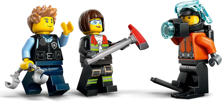 Set combinat LEGO City cu elicopter, mașina leului și submarin și 3 minifigurine - vehicule de jucărie construibile pentru băieți și fete de la 7 ani - cadou de ziua de naștere și de vacanță 60462 Seturi de constructie Besuche den LEGO-Store