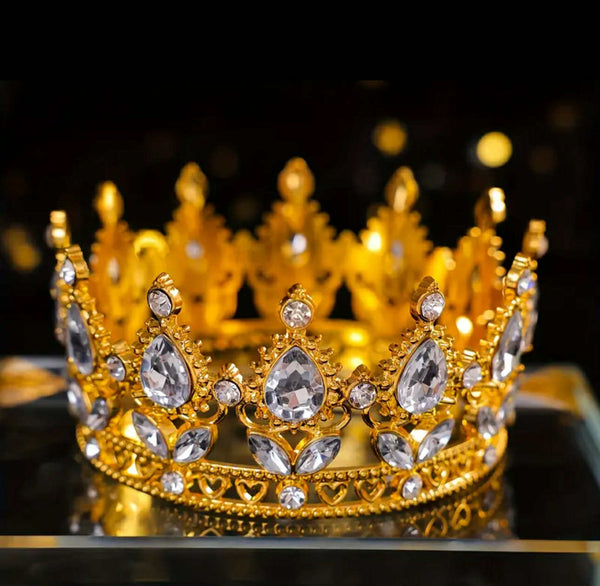 Coronita aurie cu pietre albe