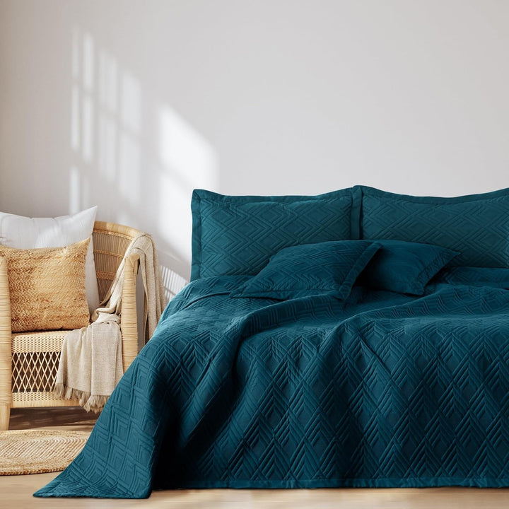 Ameliahome Cuvertură de pat 170X210 Cm Cuvertură de pat cu două fețe Ultrasonic Quilting Poliester Ophelia Dark Green Paturi si Cuverturi Besuche den AmeliaHome-Store Ofelia Indigo 260X280 Cm