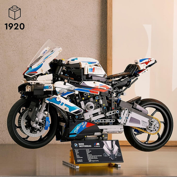 Model de motocicletă LEGO Technic BMW M 1000 RR, kit model pentru adulți, set ca un cadou pentru artizanat pentru bărbați și femei, ca decor pentru casă sau birou 42130 Seturi de constructie Besuche den LEGO-Store