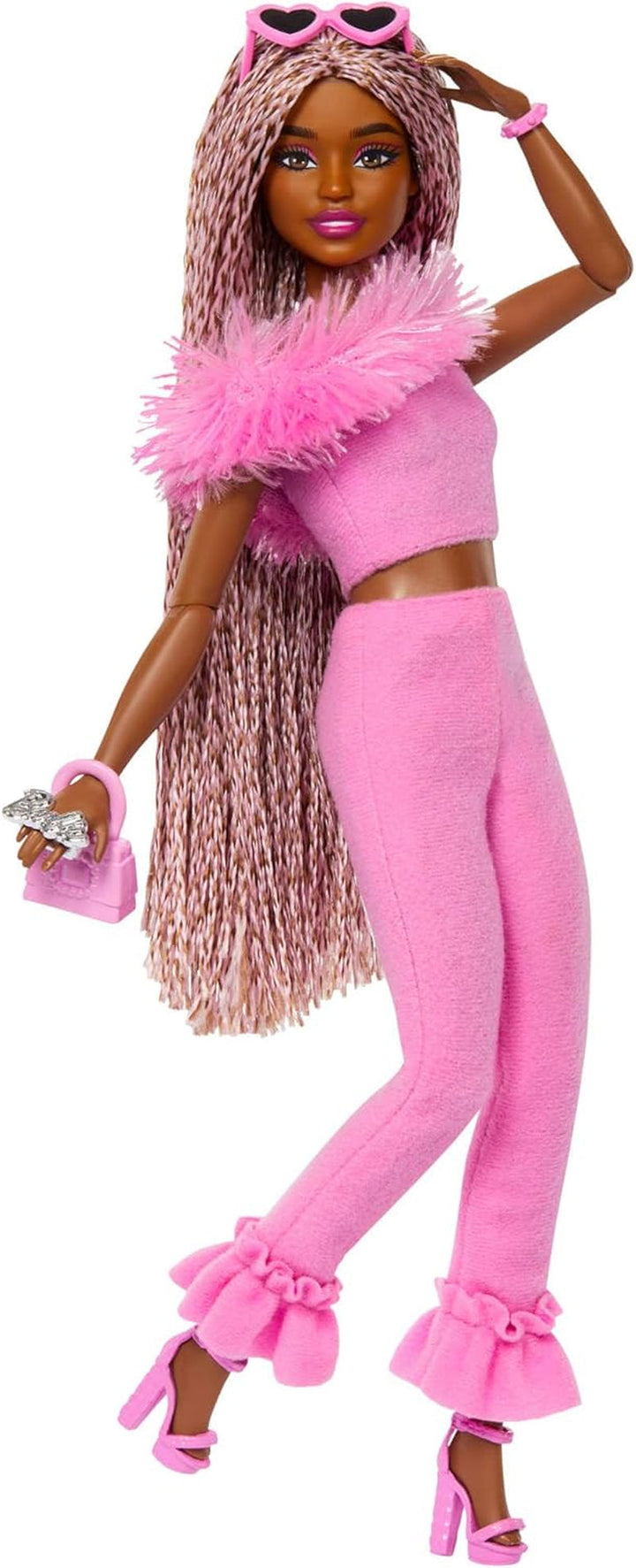 Păpușă Barbie Deluxe Style nr. 3 cu ținută Barbiecore, păr blond în coc înalt, rochie roz pastel cu fundiță supradimensionată și accesorii precum colanți Fishnet, HYV27 Papusi Naty Shop Maro