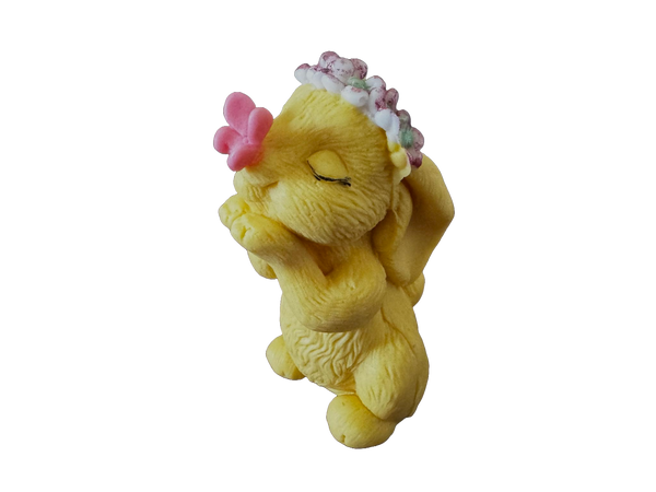 Decoratiune comestibila din pasta de zahar, Iepuras cu fluturas Decoratiuni din Pasta de Zahar Naty Shop