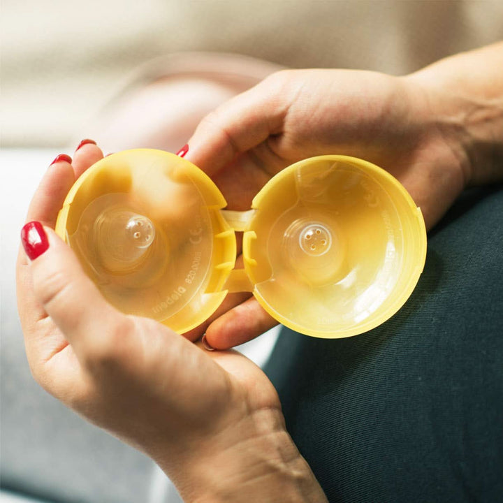 Medela Contact Brusthütchen – Bpa-Frei – Aus Ultradünnem, Weichem Silikon – Inklusive 2 Brusthütchen Und Etui – 20 Mm, Medium Accesorii Hrana si Alaptare Bebe Naty Shop