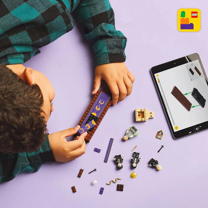 LEGO Harry Potter Castelul Hogwarts: Clubul de duel, set de construcție Cu 4 minifigurine Incl. Draco Malfoy, Gilderoy Lockhart & Severus Snape, set Cu funcție Pentru băieți și fete cu vârsta de 8+ 76441 Seturi de constructie Besuche den LEGO-Store