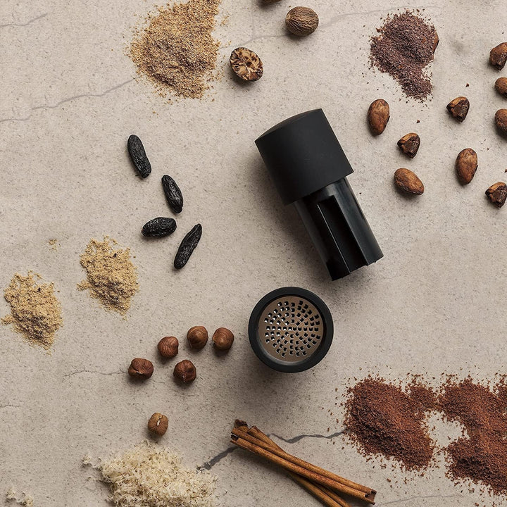 Microplane Spice Grinder negru pentru nucșoară, scorțișoară, boabe Tonka, piper lung și alte condimente uscate Rasnite si Feliatoare Naty Shop