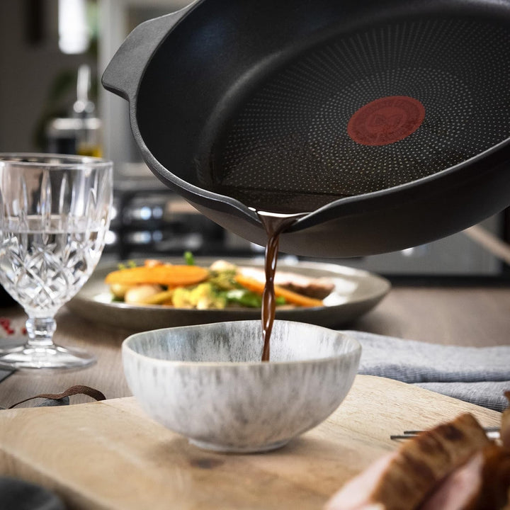 Tefal Robusto tigaie din aluminiu turnat, inducție, acoperire antiaderentă Oale si Tigai Naty Shop