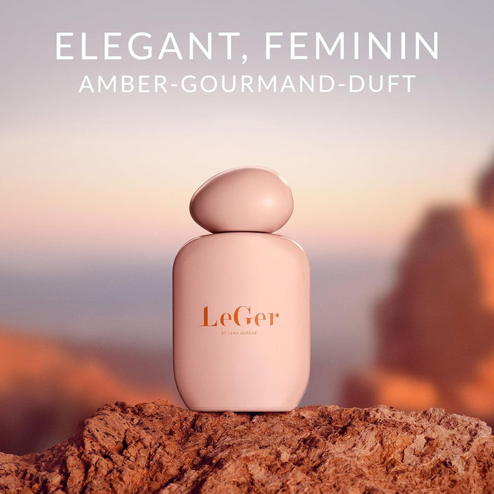 Leger Signature Eau De Parfum, parfum feminin senzual pentru femei cu migdale, lemn de cedru și mosc