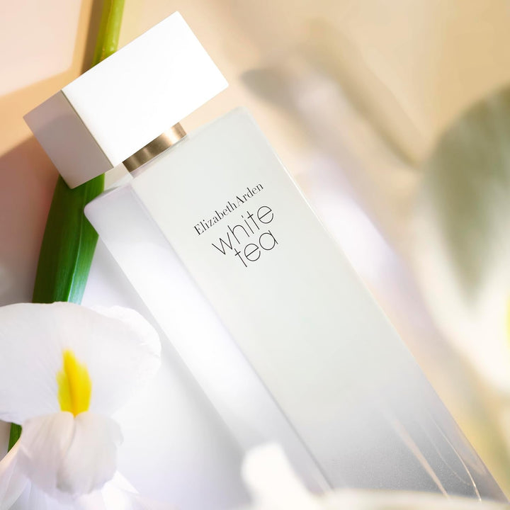 Elizabeth Arden - Ceai Alb, Apă de Toaletă Spray, Parfum cu Mandarină Italiană, Extract de Ceai Alb și Lemn de Madras, Floral, Feminin și Dulce, Căldură Suave, Parfum pentru Femei - 30 ml