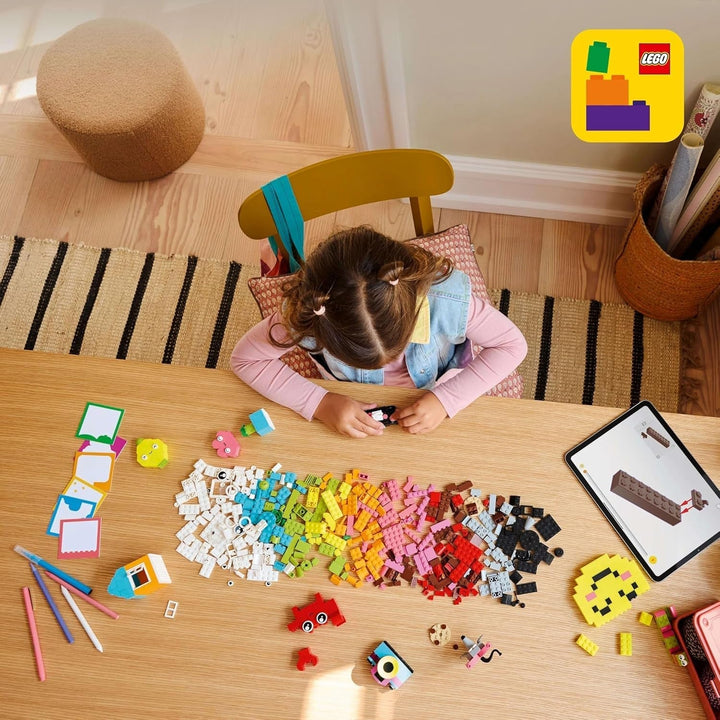 LEGO Classic Creative Fun Box, Cărămizi de construcție colorate pentru jocuri de rol imaginative, Set de construcție pentru începători, Jucării pentru fete și băieți de la 5 ani, Modele de reconstruit 11042 Seturi de constructie Besuche den LEGO-Store