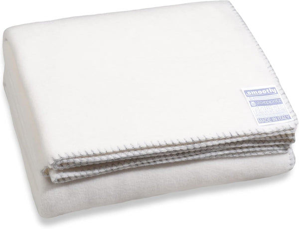 Zoeppritz din 1828 Pătură din fleece Smoothy - Pătură confortabilă pufoasă din fleece polar - Vegan - 140X190Cm - 010 Off-White, 010 Offwhite Paturi si Cuverturi Zoeppritz Since 1828 Alb-deschis 140X190Cm